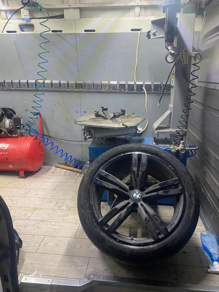 aa50a3b4-99f1-4adc-a982-689e90b4e6ba